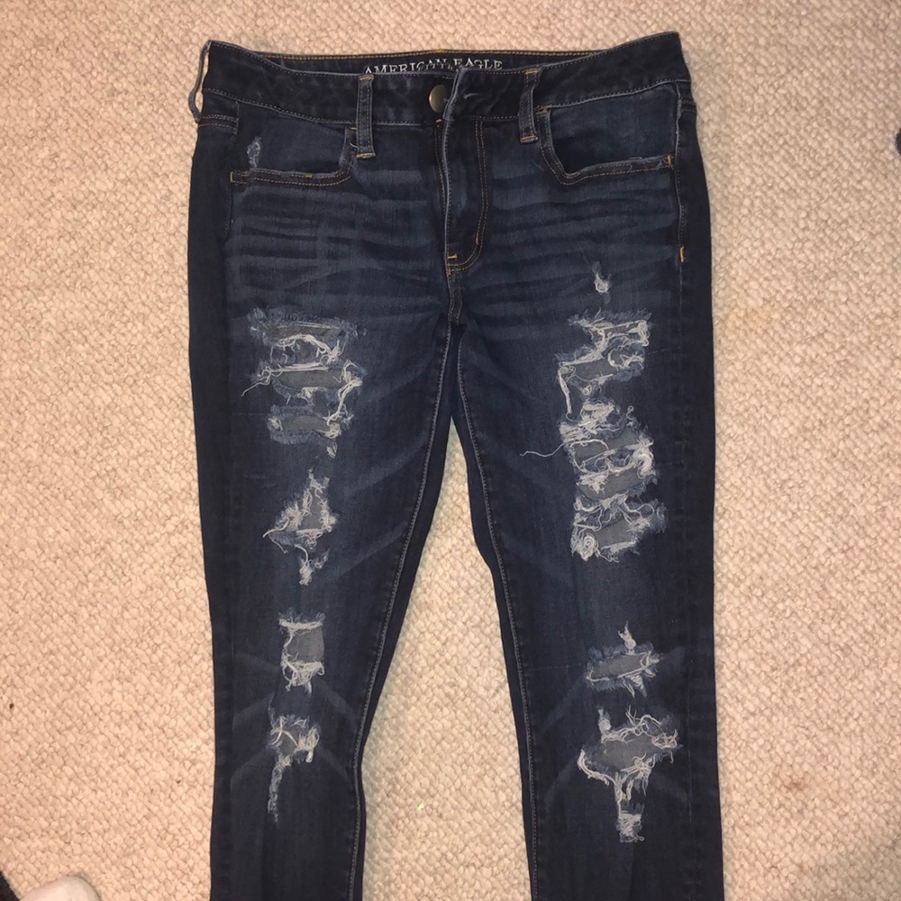 Ripped skinny jeans